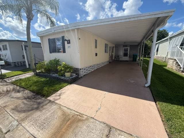 Manufactured home in Safety Harbor, FL 34695