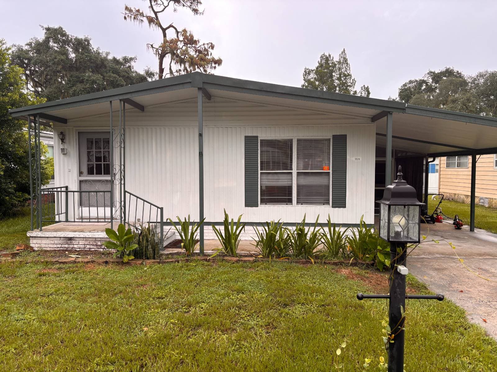 Manufactured home in Riverview, FL 33578
