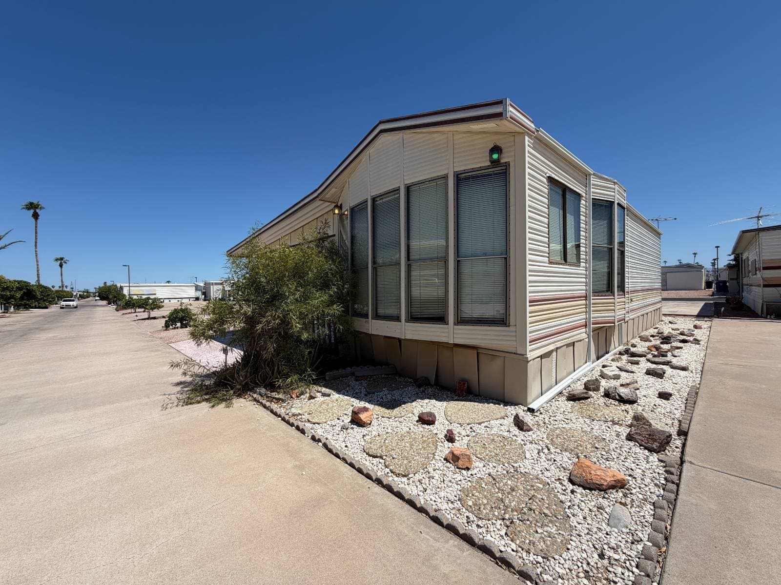 Manufactured home in Mesa, AZ 85205