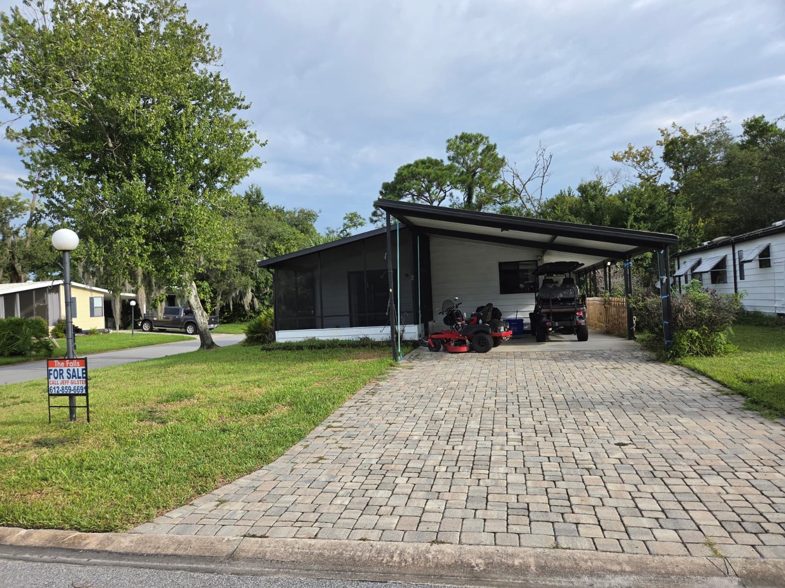 Manufactured home in Ormond Beach, FL 32174
