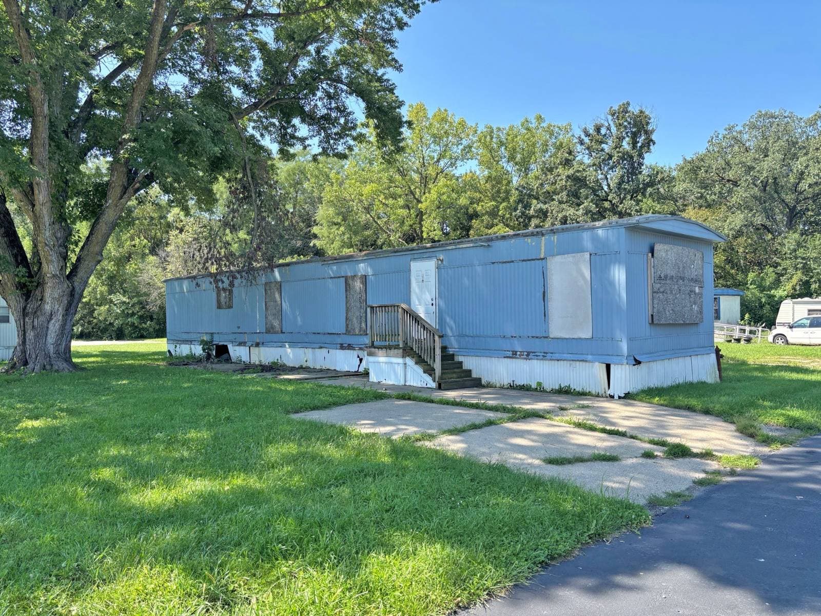 Manufactured home in Indianola, IA 50125