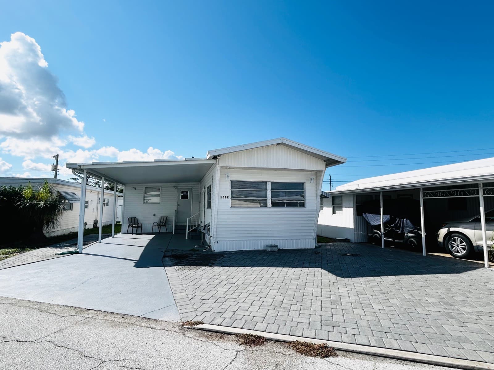 Manufactured home in Bradenton, FL 34207