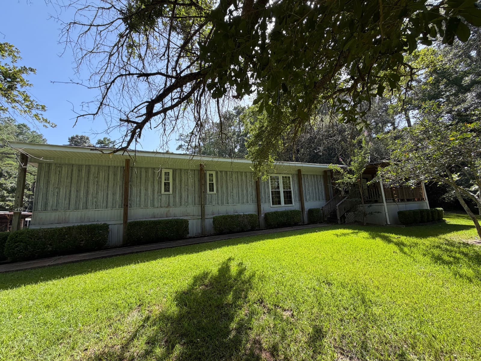 Manufactured home in French Camp, MS 39745
