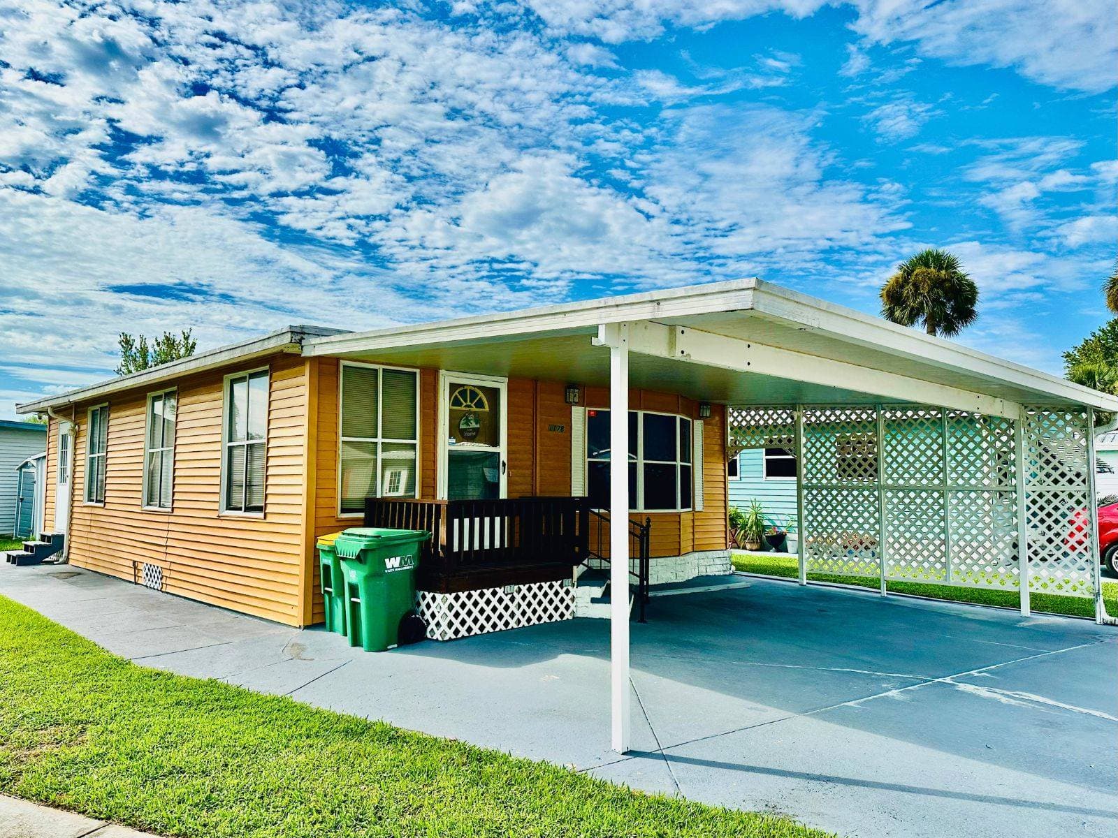Manufactured home in Eustia, FL 32726