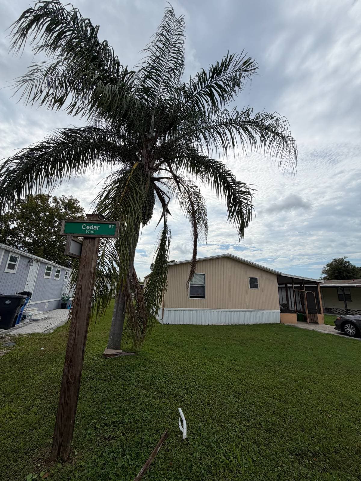 Manufactured home in Tampa, FL 33635