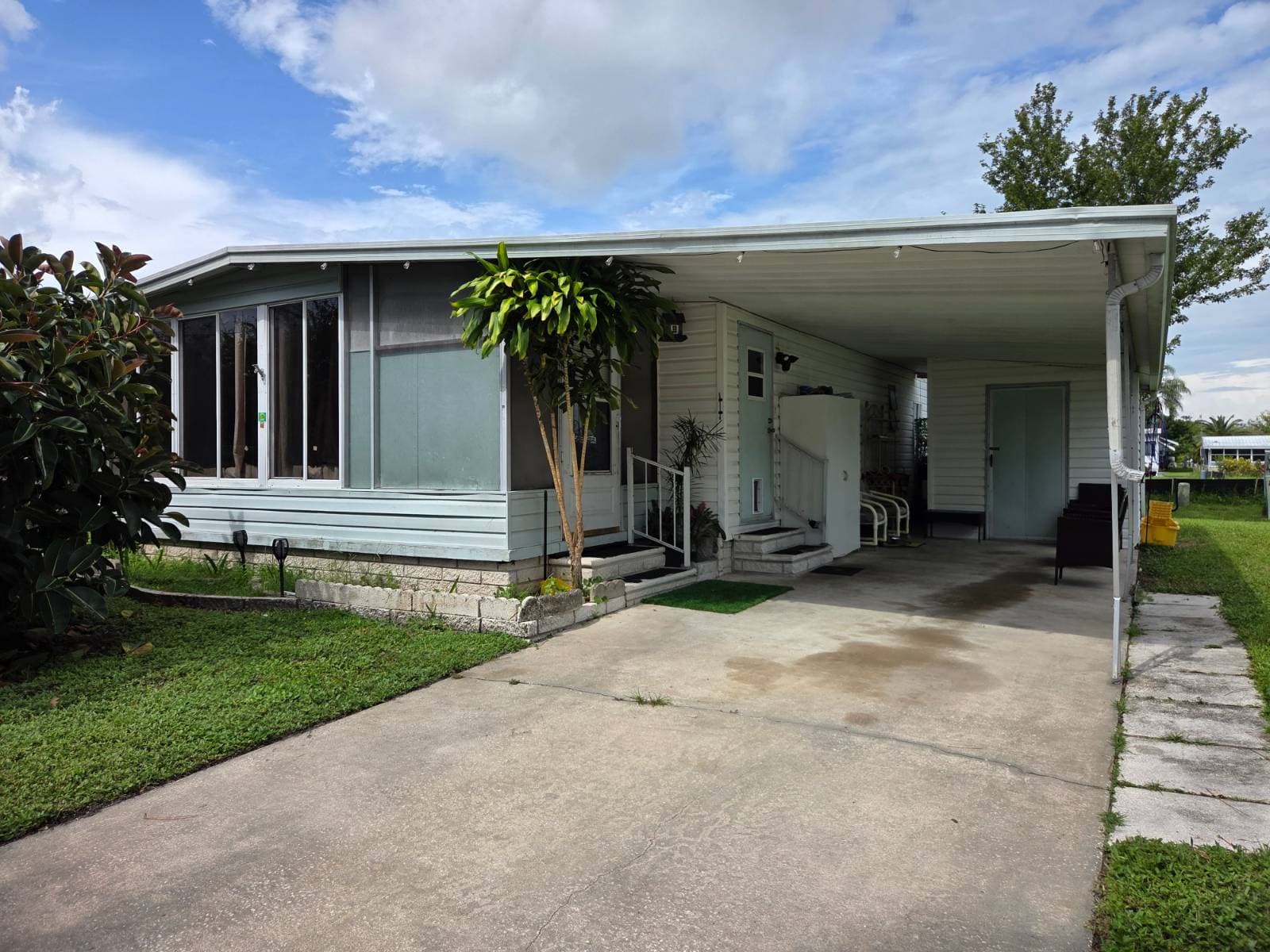 Manufactured home in New Port Richey, FL 34653