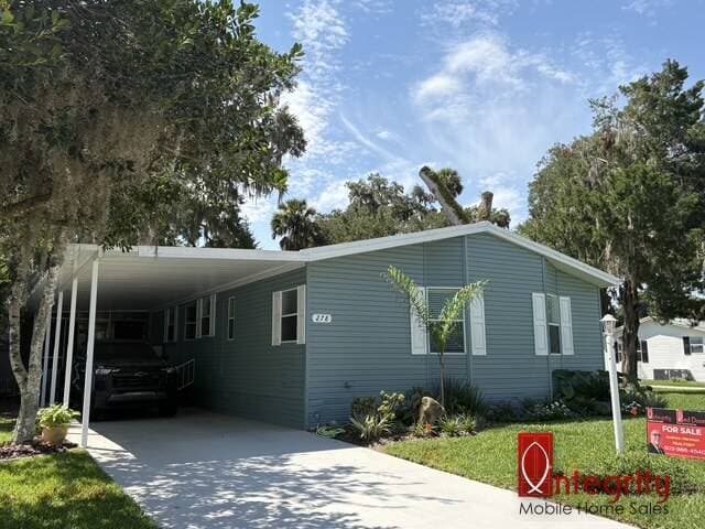 Manufactured home in Flagler Beach, FL 32136