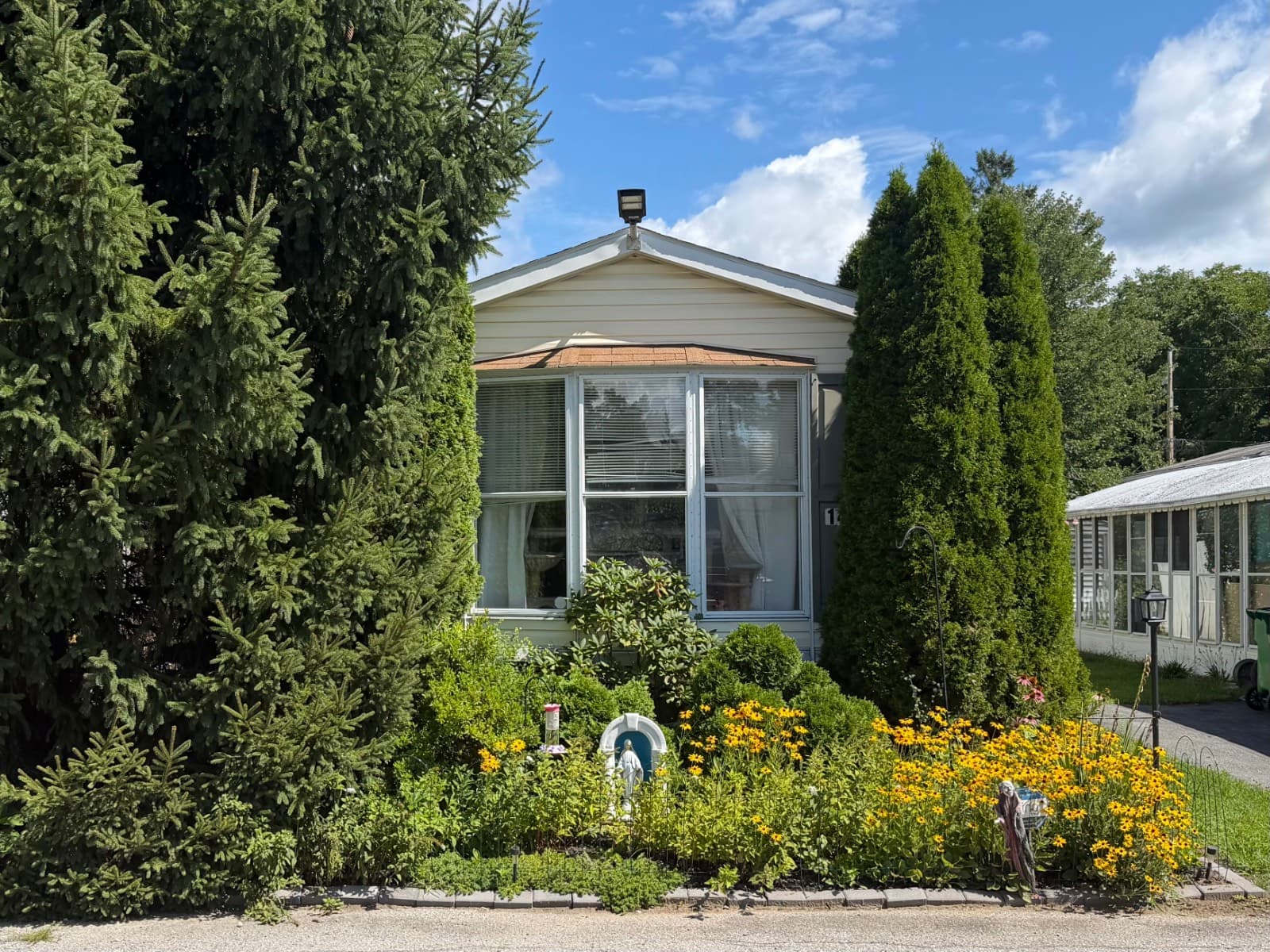 Manufactured home in Pleasant Valley, NY 12569