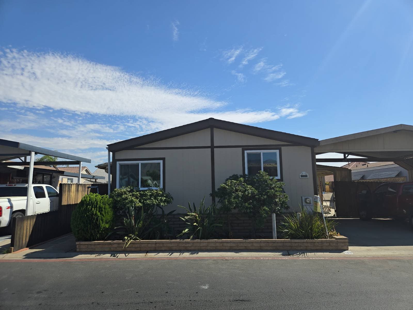 Manufactured home in High, CA 92346