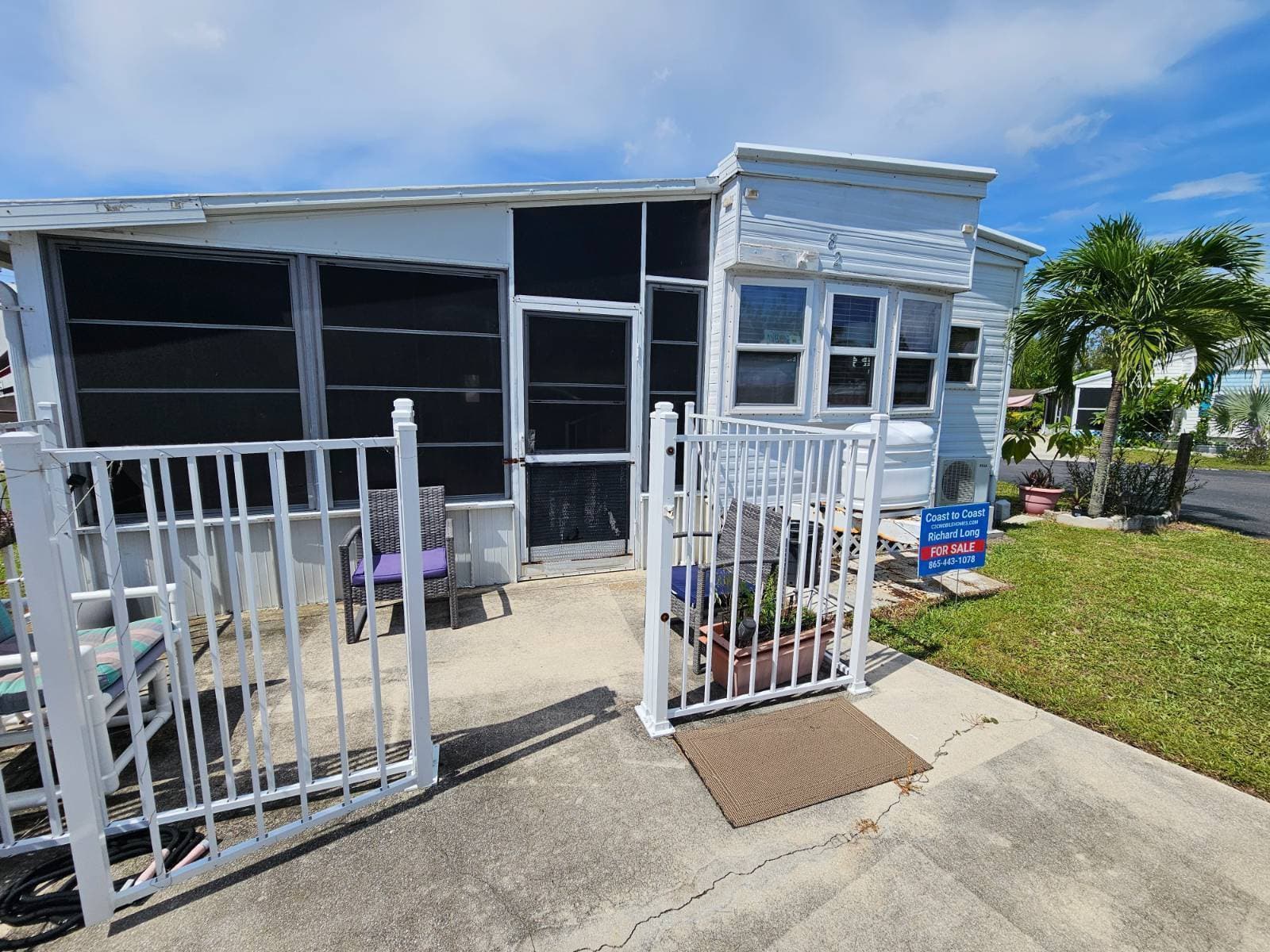 Manufactured home in Bokeelia, FL 33922