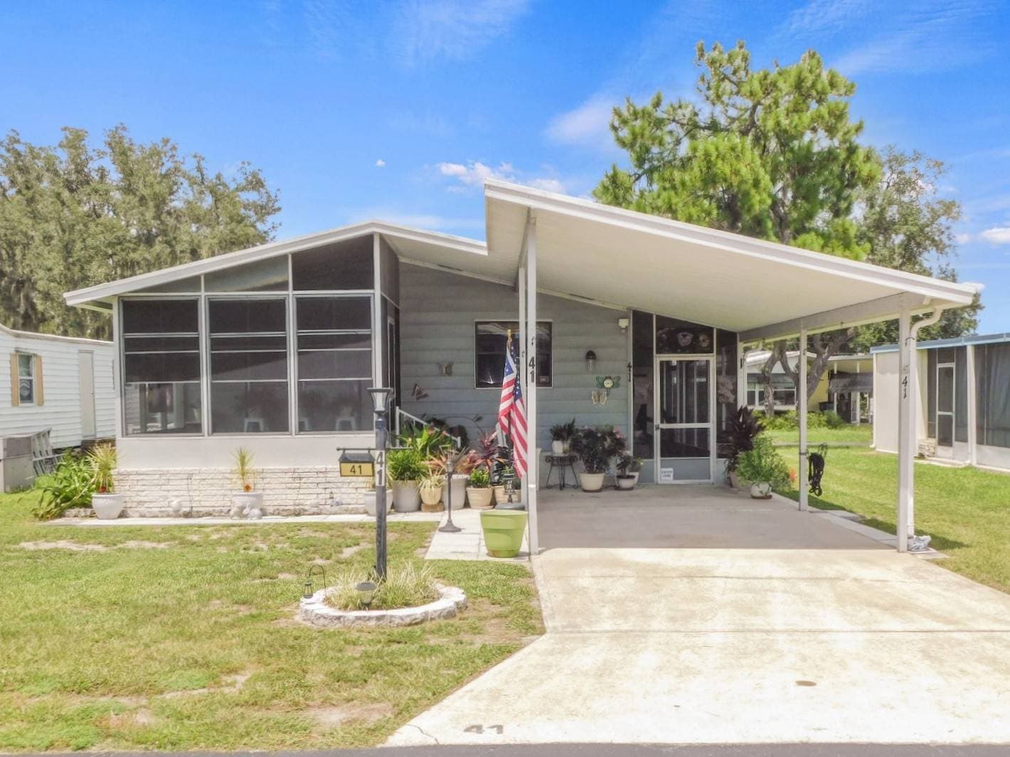 Manufactured home in Lakeland, FL 33809