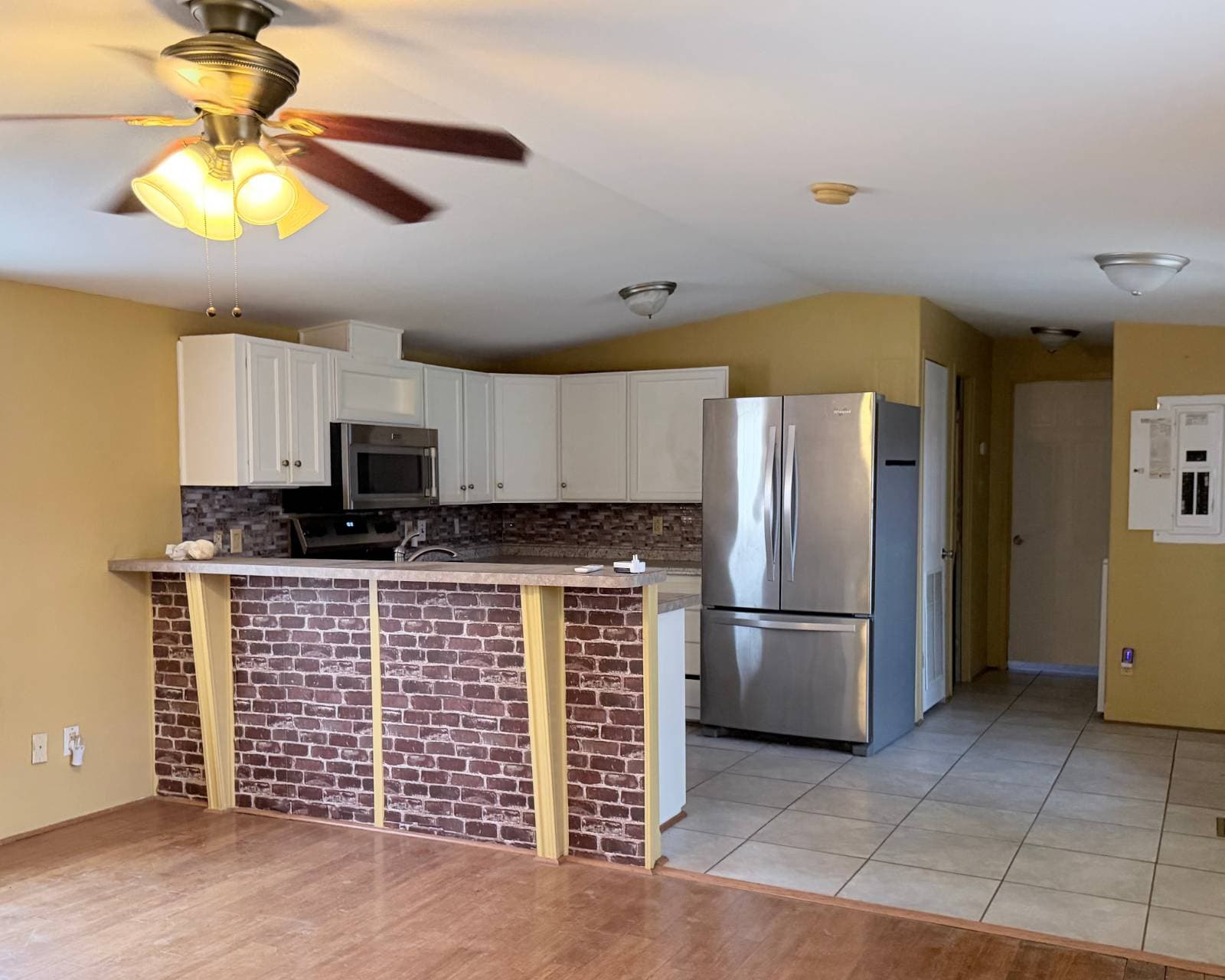 Manufactured home in Mercedes, TX 78570