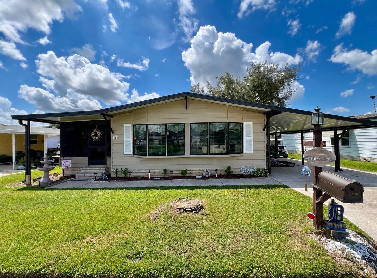 Manufactured home in Winter Haven, FL 33881