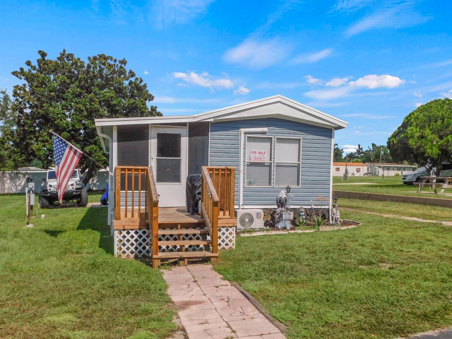 Manufactured home in Dade City, FL 33525