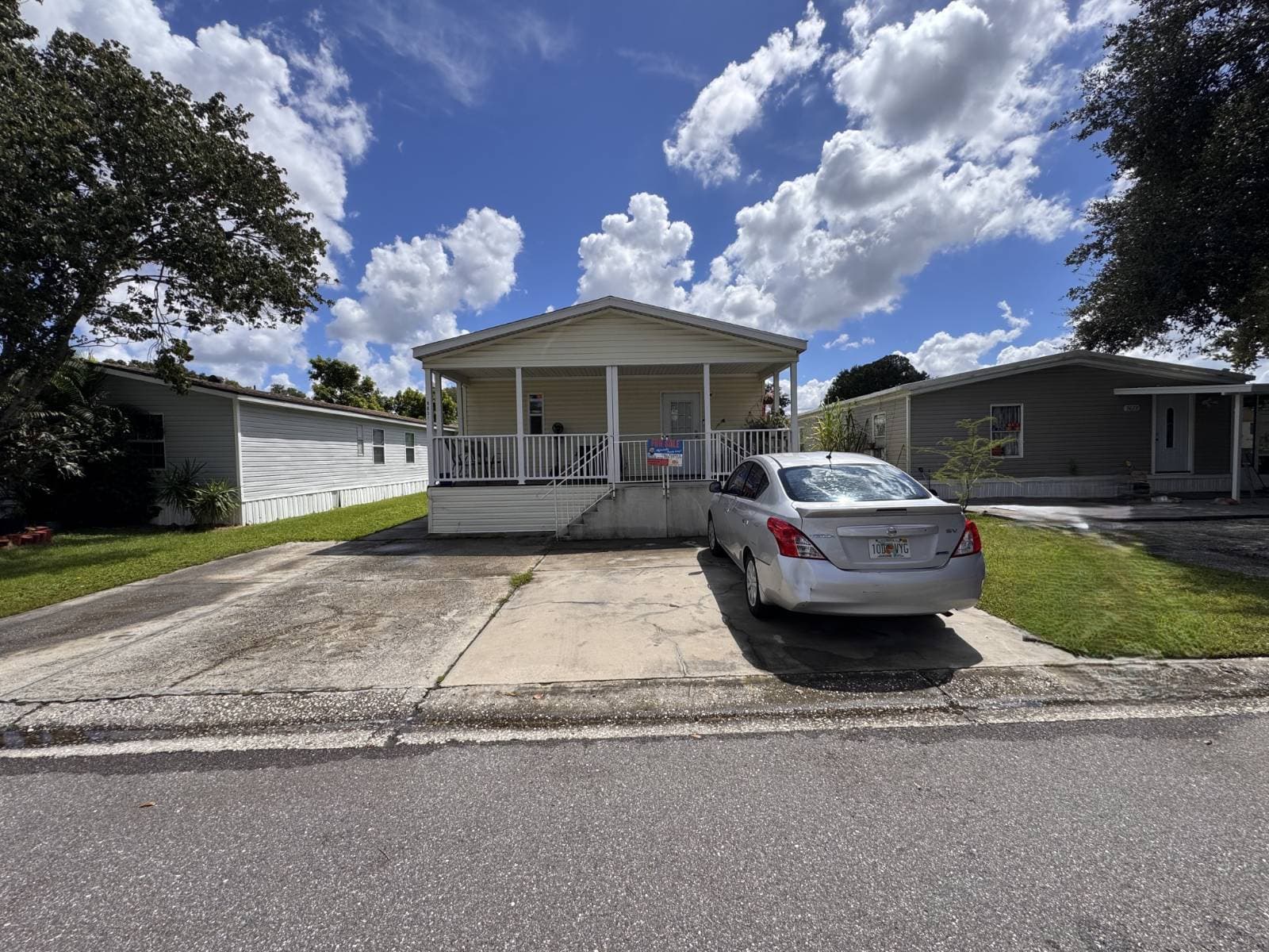 Manufactured home in Tampa, FL 33635
