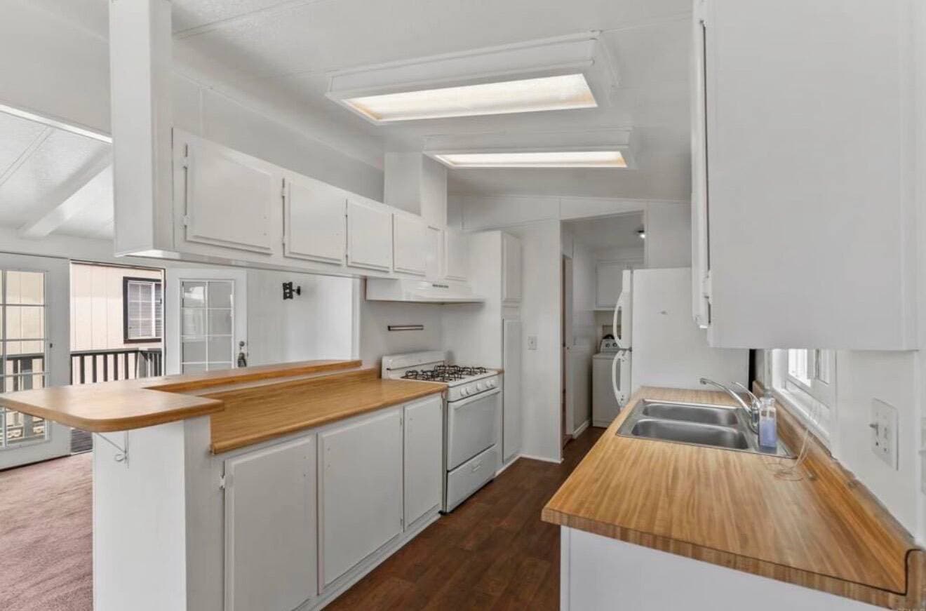 Manufactured home in El Cajon, CA 92021