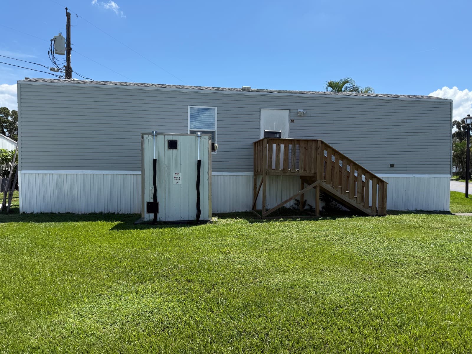 Manufactured home in St Petersburg, FL 33714