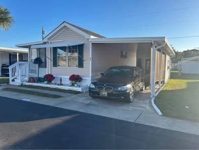Manufactured home in Largo, FL 33771