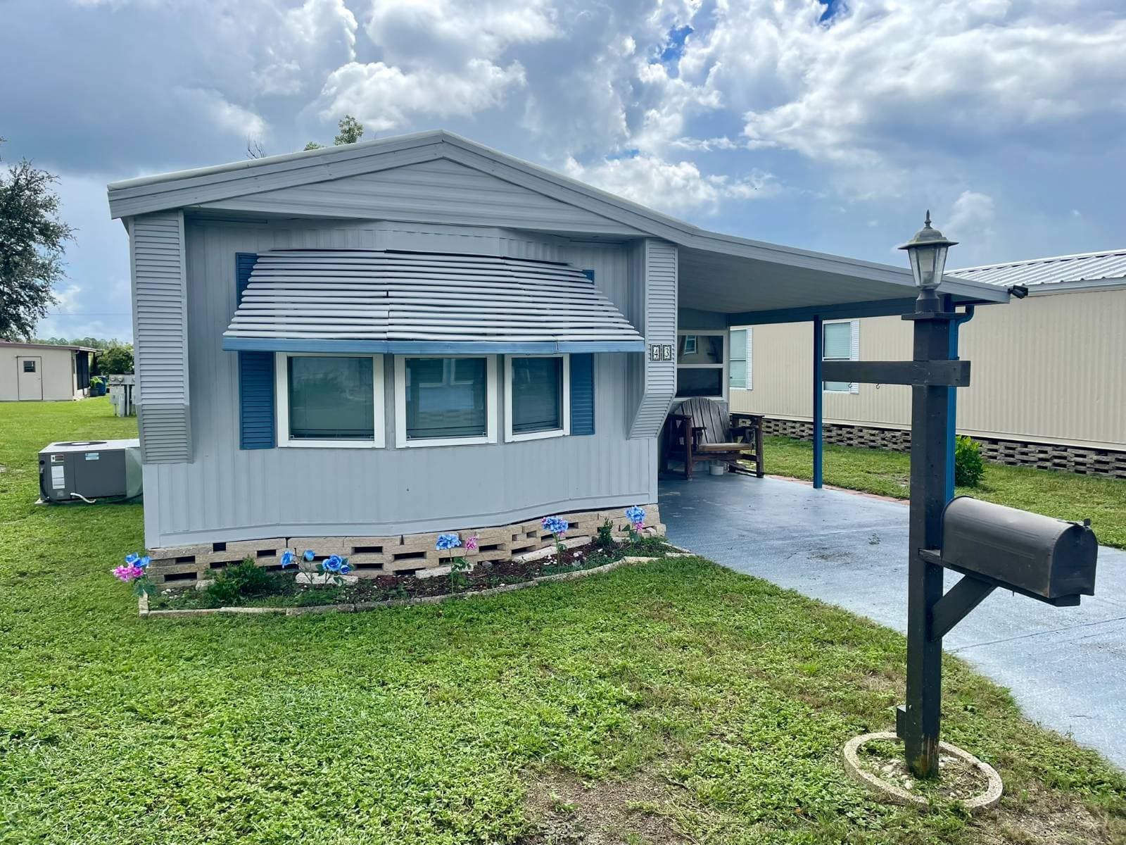 Manufactured home in Winter Haven, FL 33881