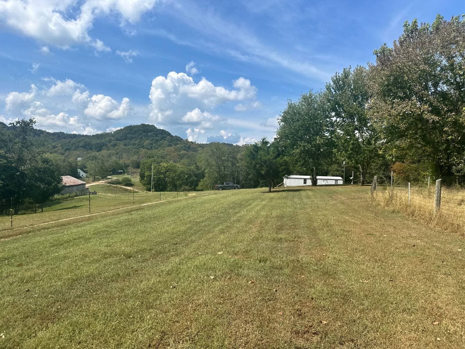 Manufactured home in Hustonville, KY 40437