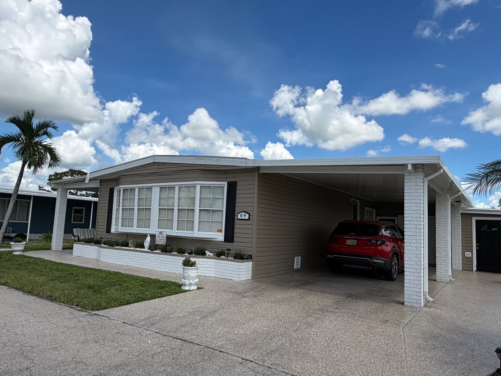 Manufactured home in N Ft Myers, FL 33917