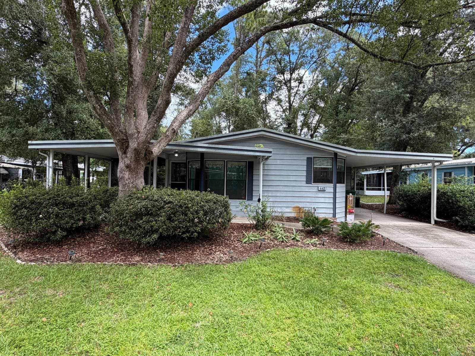 Manufactured home in Deland, FL 32724
