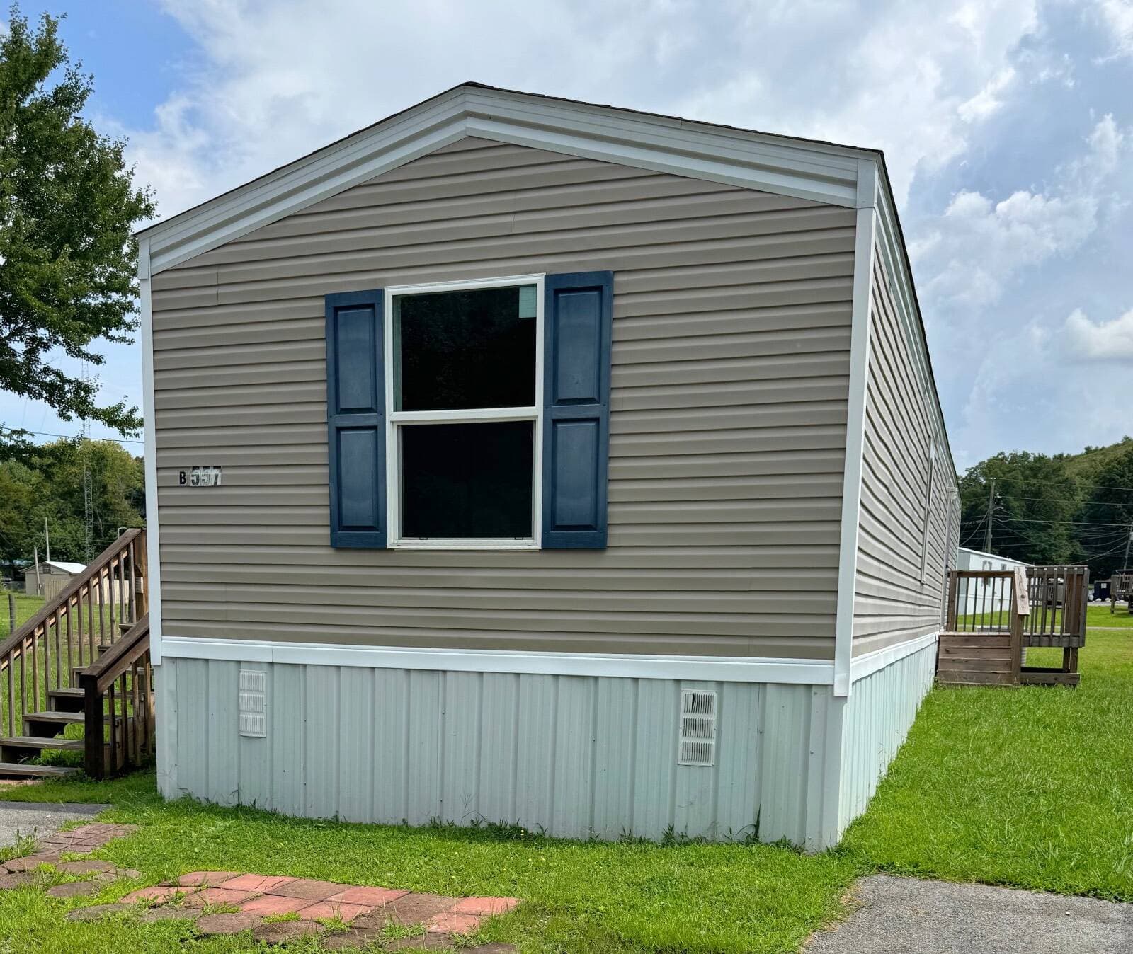 Manufactured home in Newport, TN 37821