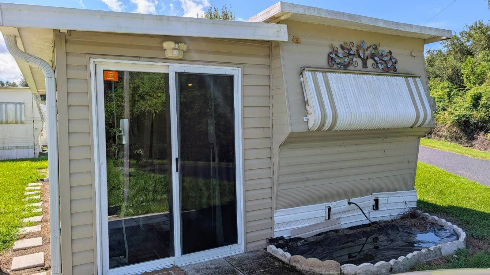 Manufactured home in Dundee, FL 33838