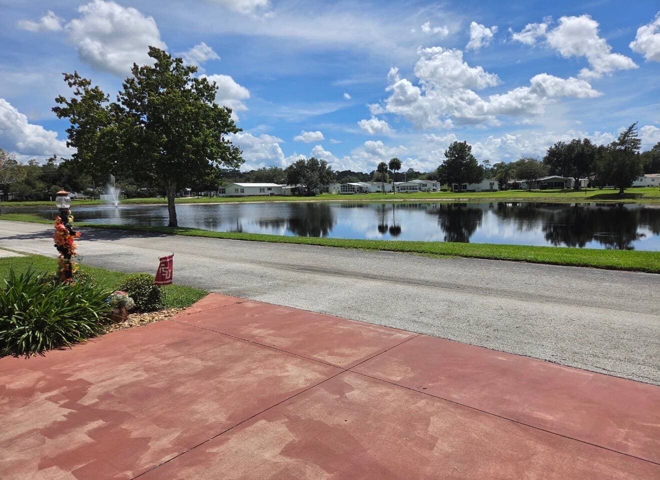 Manufactured home in Deland, FL 32724