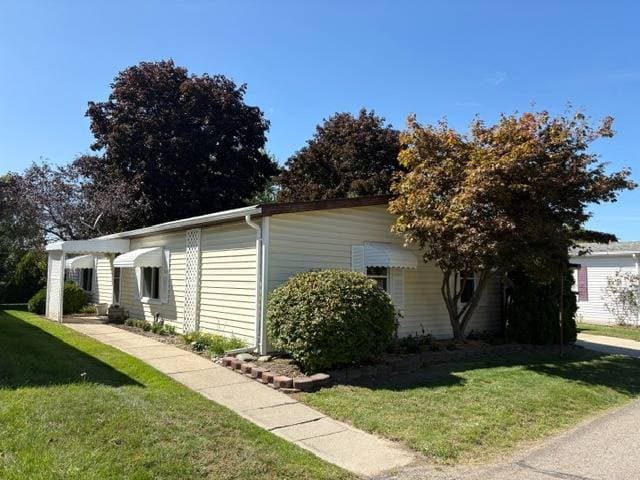 Manufactured home in Rochester Hills, MI 48309