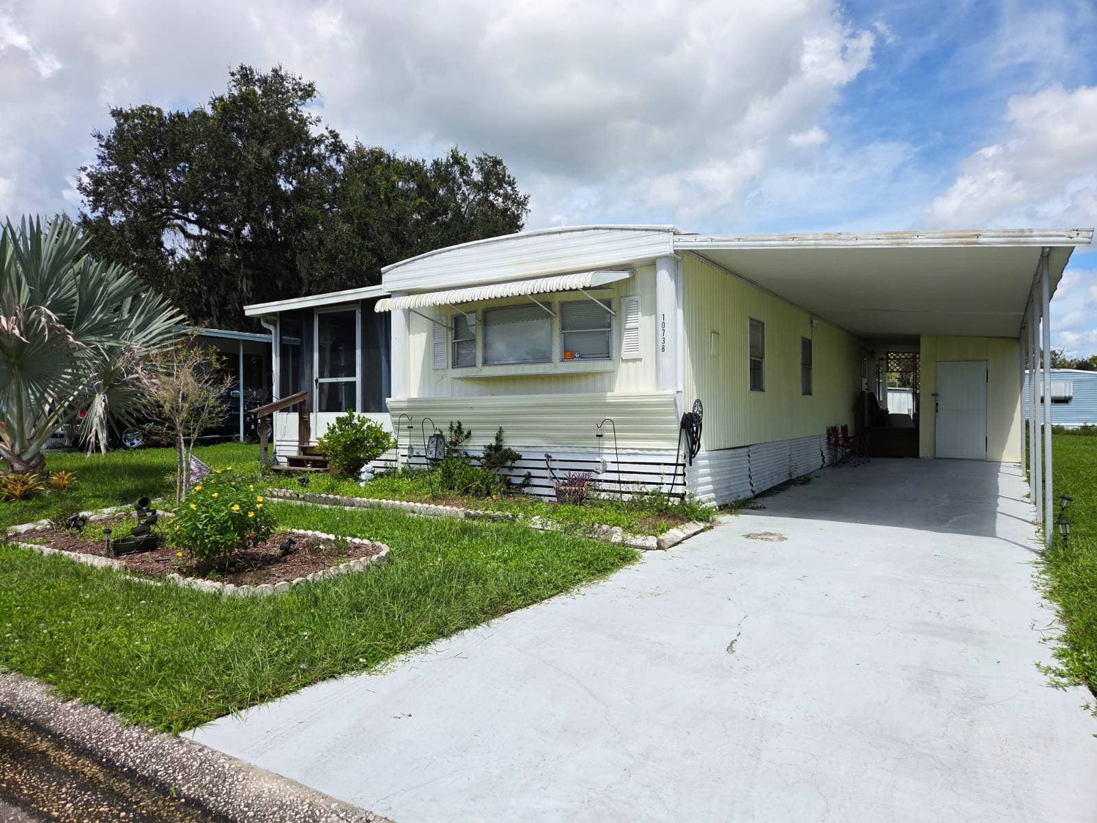 Manufactured home in Riverview, FL 33569