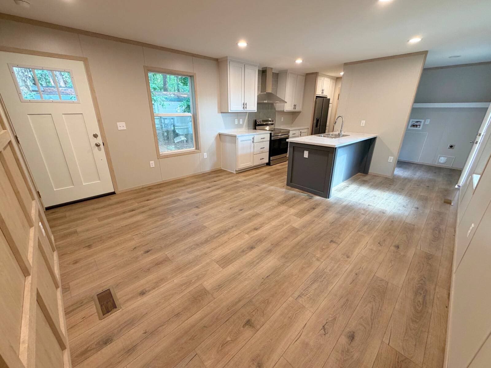 Manufactured home in Princess Anne, MD 21853