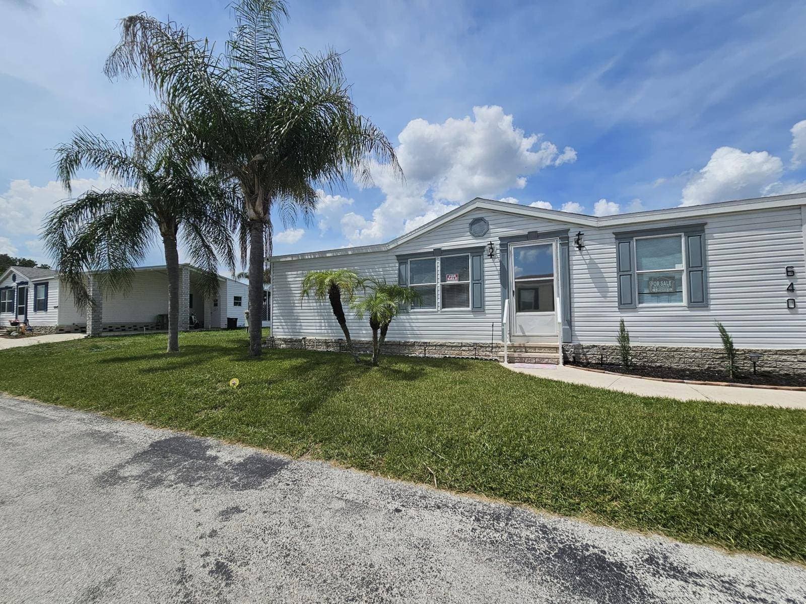 Manufactured home in Davenport, FL 33897