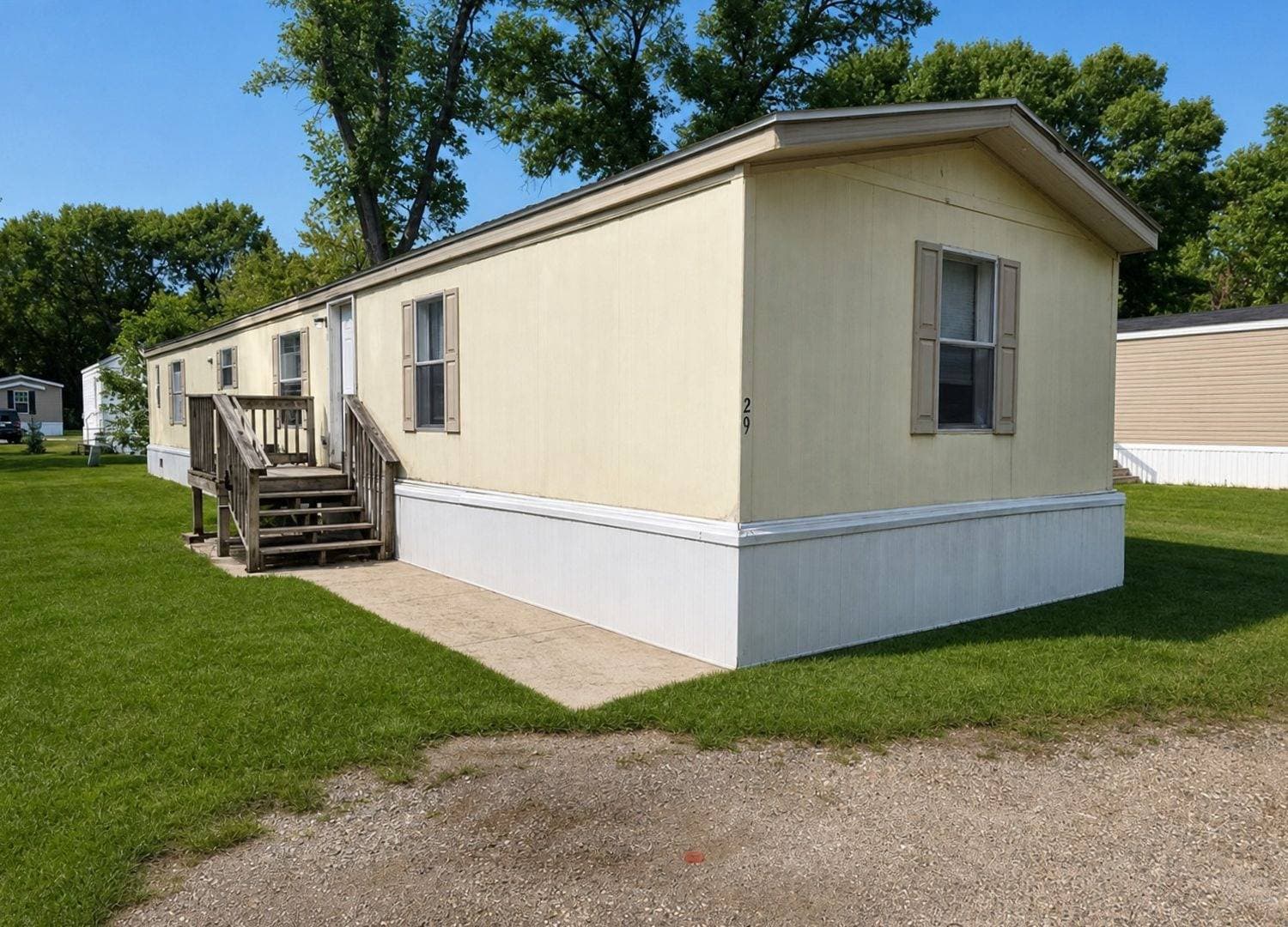 Manufactured home in Montevideo, MN 56265