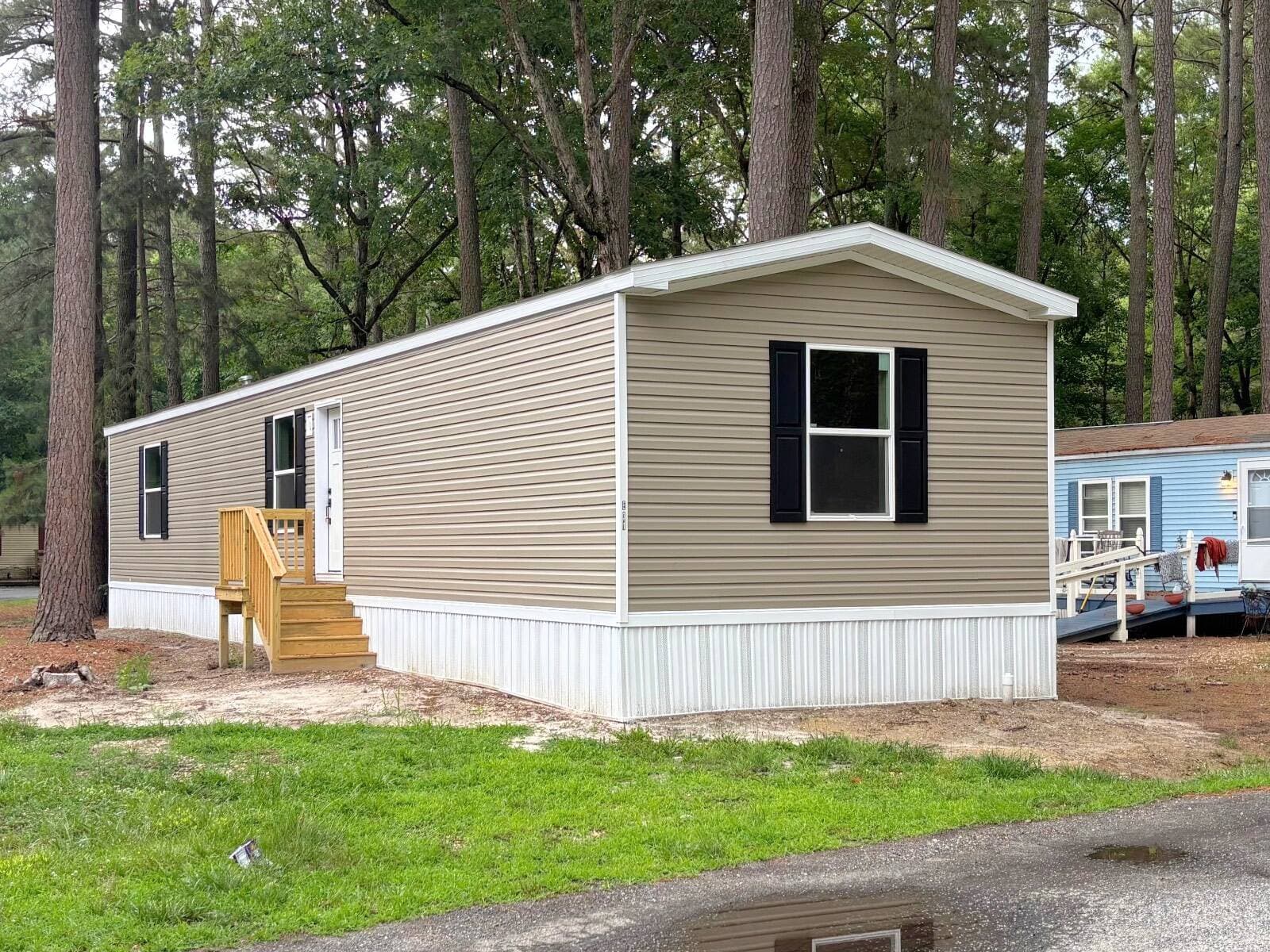 Manufactured home in Princess Anne, MD 21853