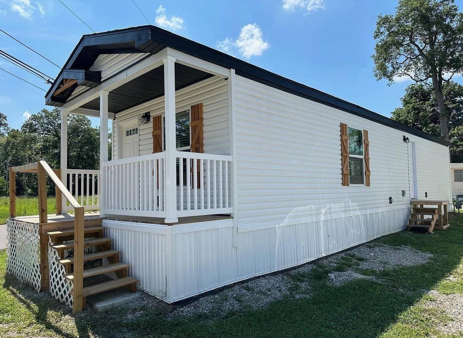 Manufactured home in Fort Wayne, IN 46803