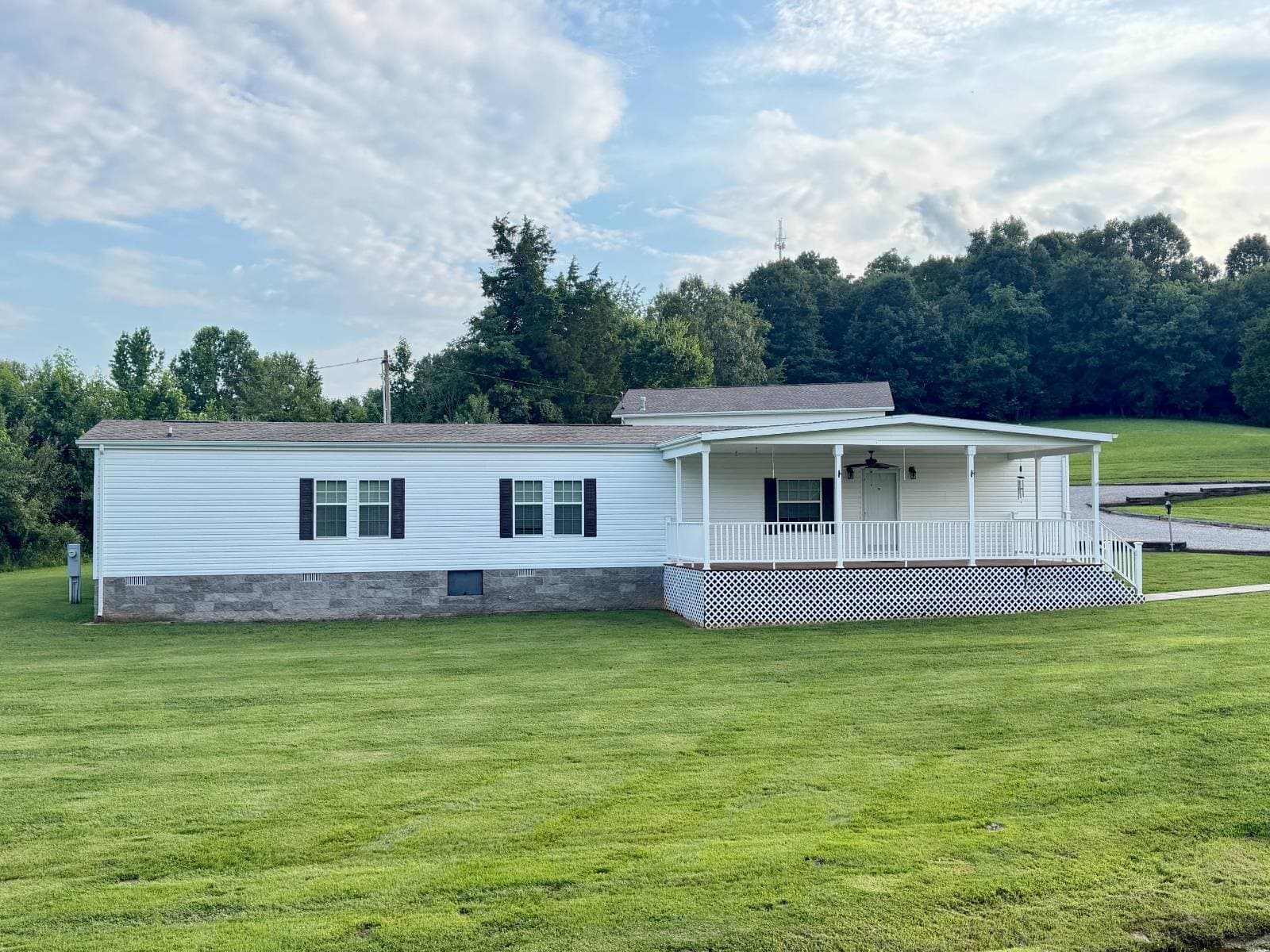 Manufactured home in Greenville, KY 42345