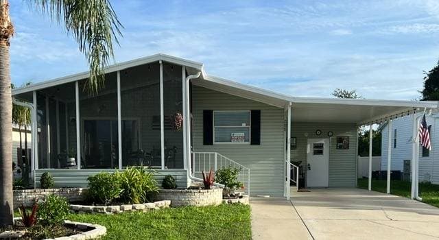 Manufactured home in Parrish, FL 34219