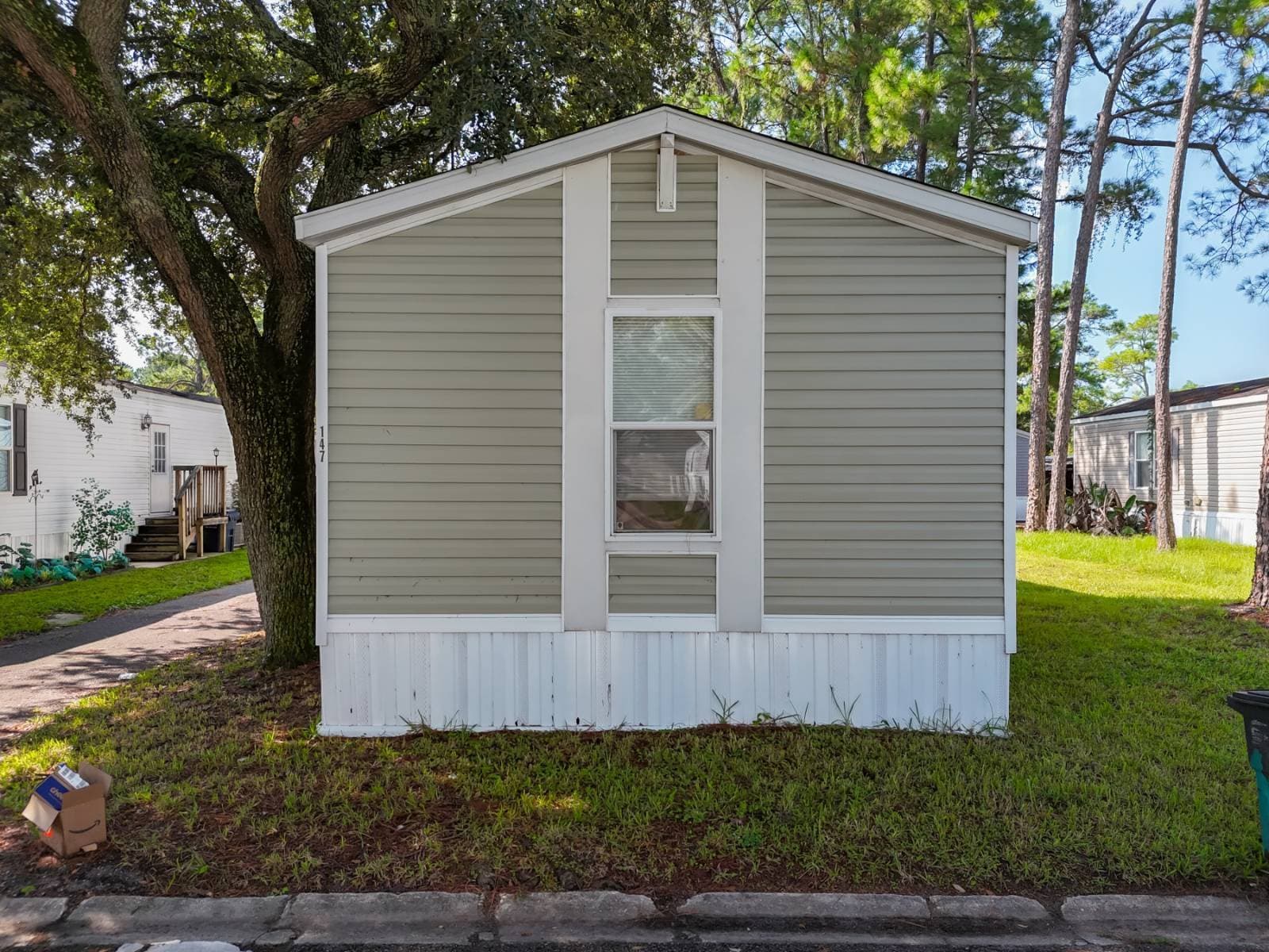 Manufactured home in Jacksonville, FL 32246