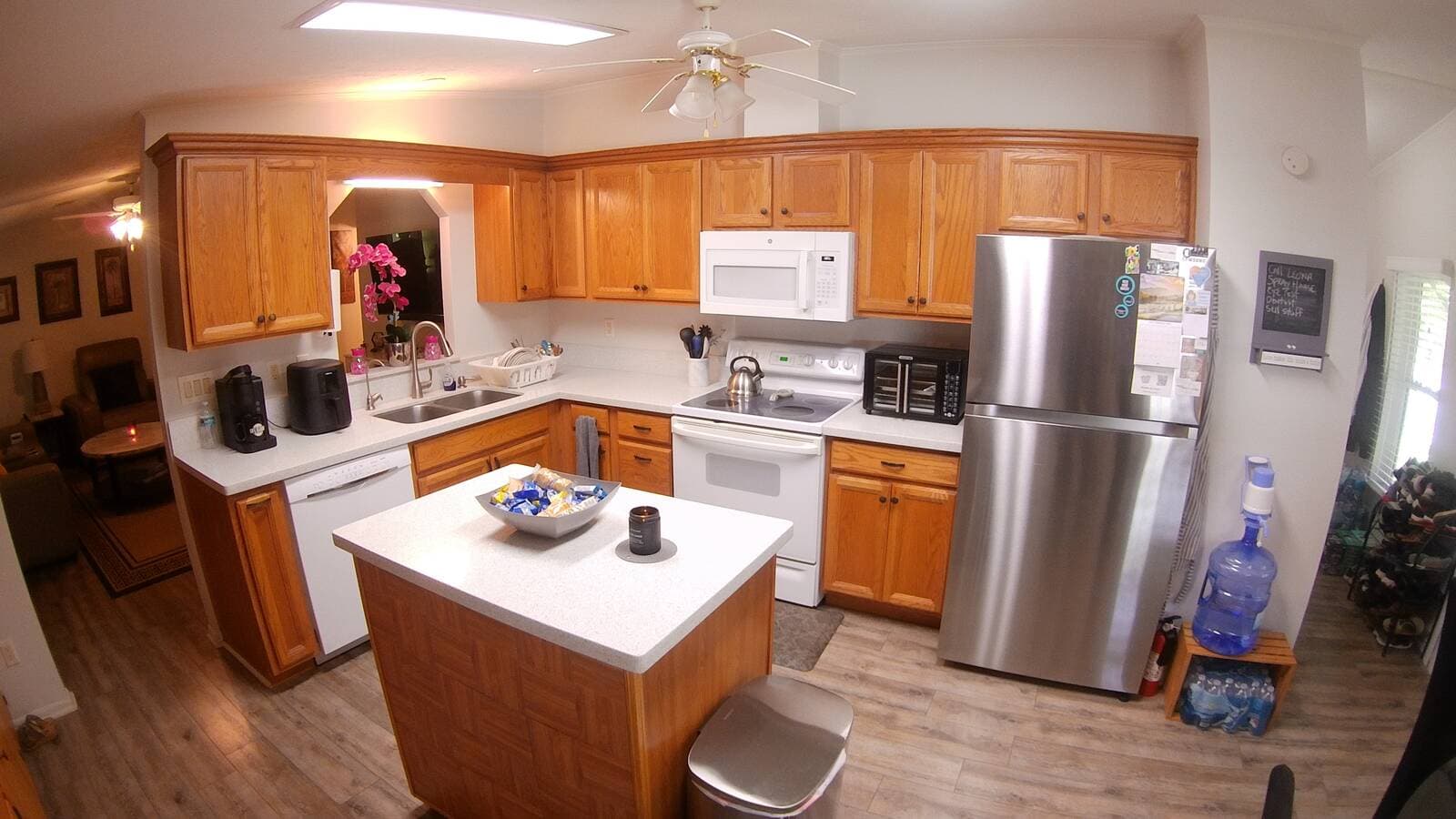 Manufactured home in Ocala, FL 34482
