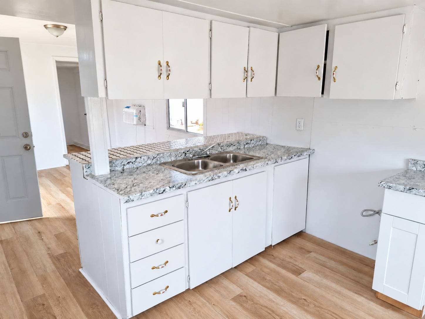 Manufactured home in Tucson, AZ 85712