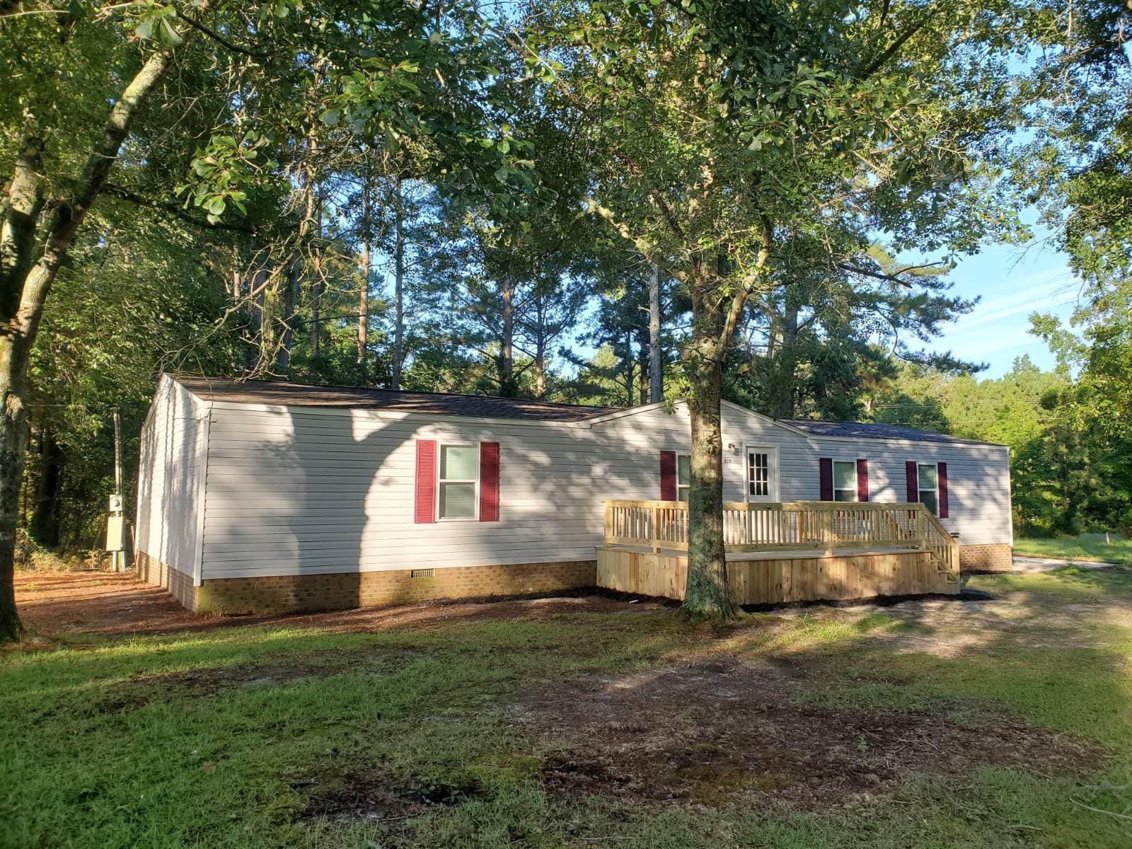 Manufactured home in Maple Hill, NC 28454