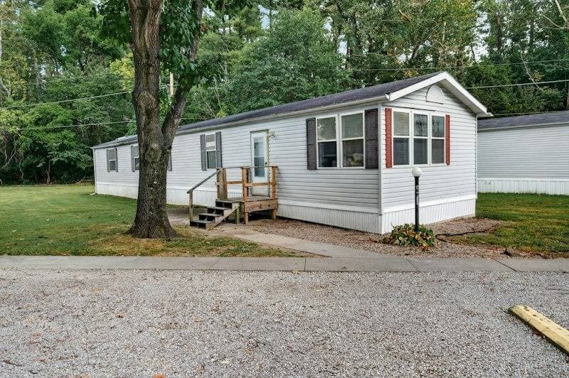 Manufactured home in Terre Haute, IN 47802