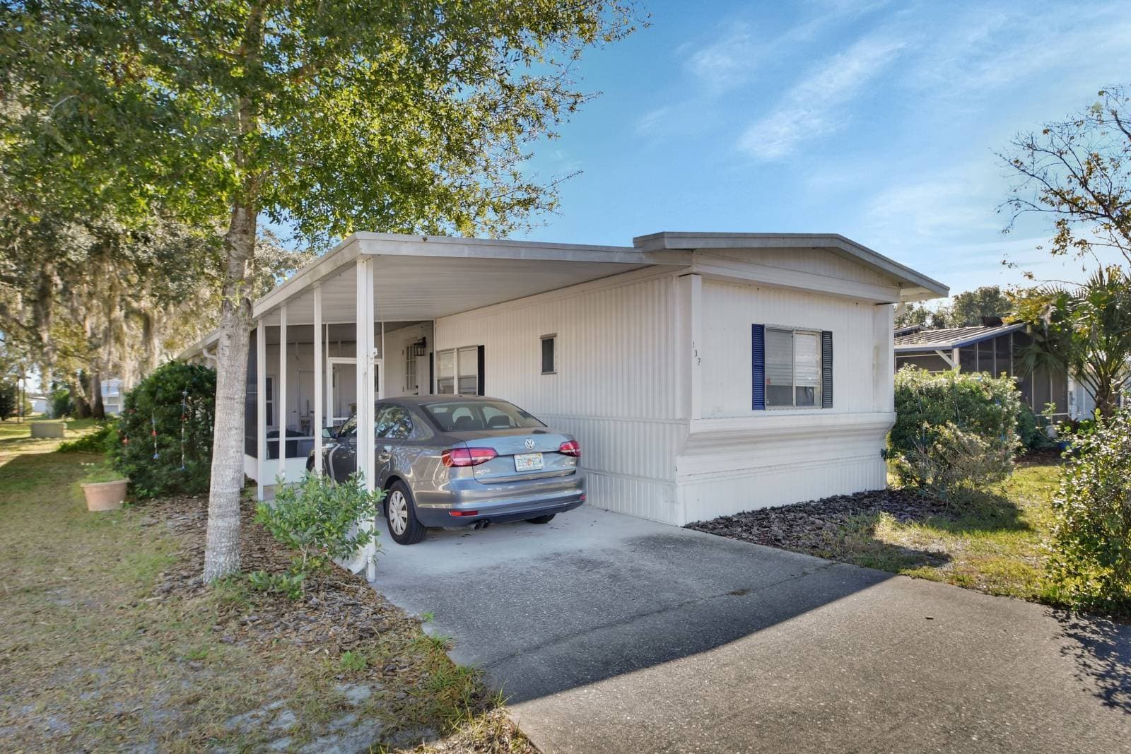 Manufactured home in Lake Helen, FL 32744