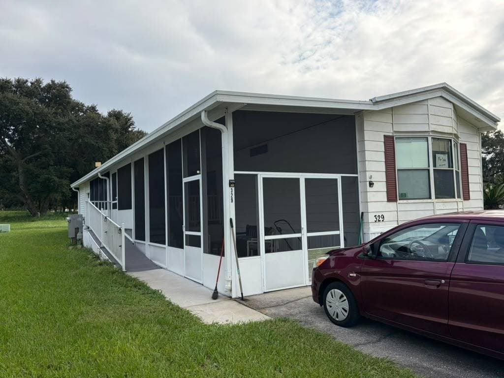 Manufactured home in Haines City, FL 33844