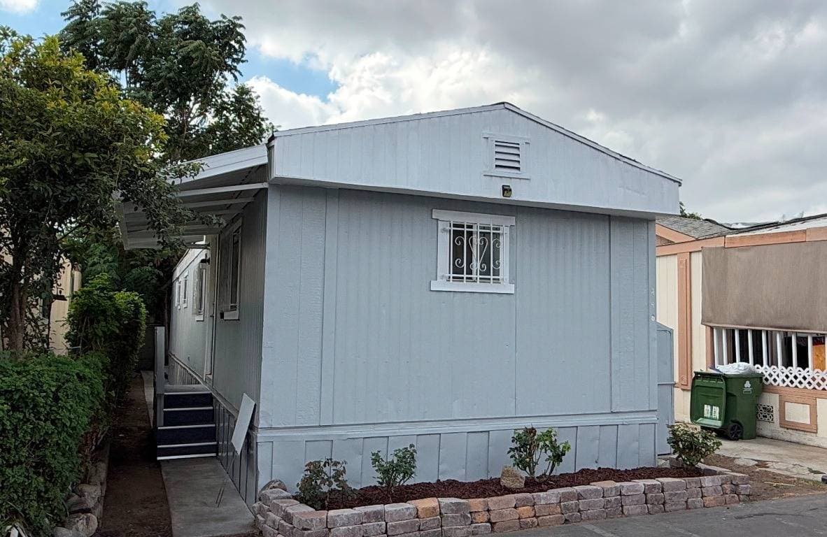 Manufactured home in Ontario, CA 91762