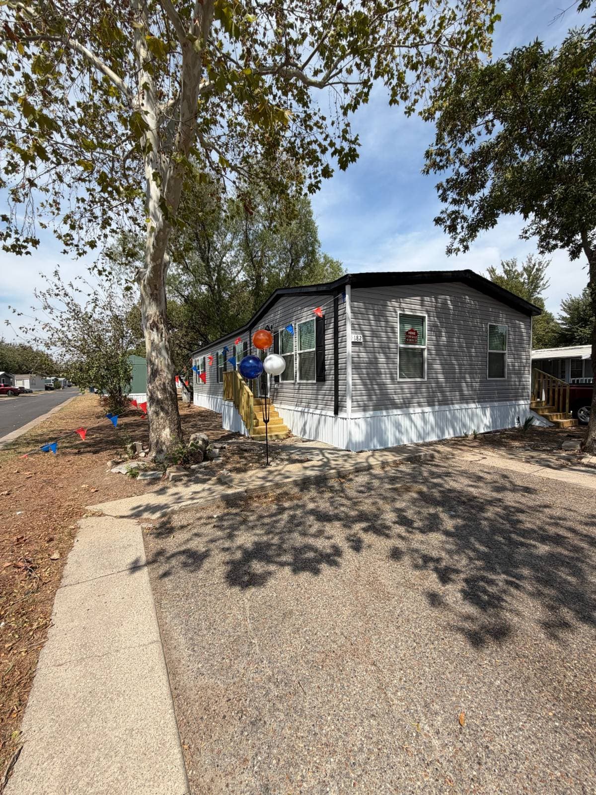 Manufactured home in Dallas, TX 75253