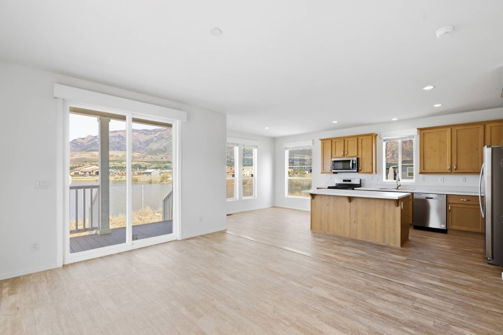 Manufactured home in Pleasant View, UT 84404