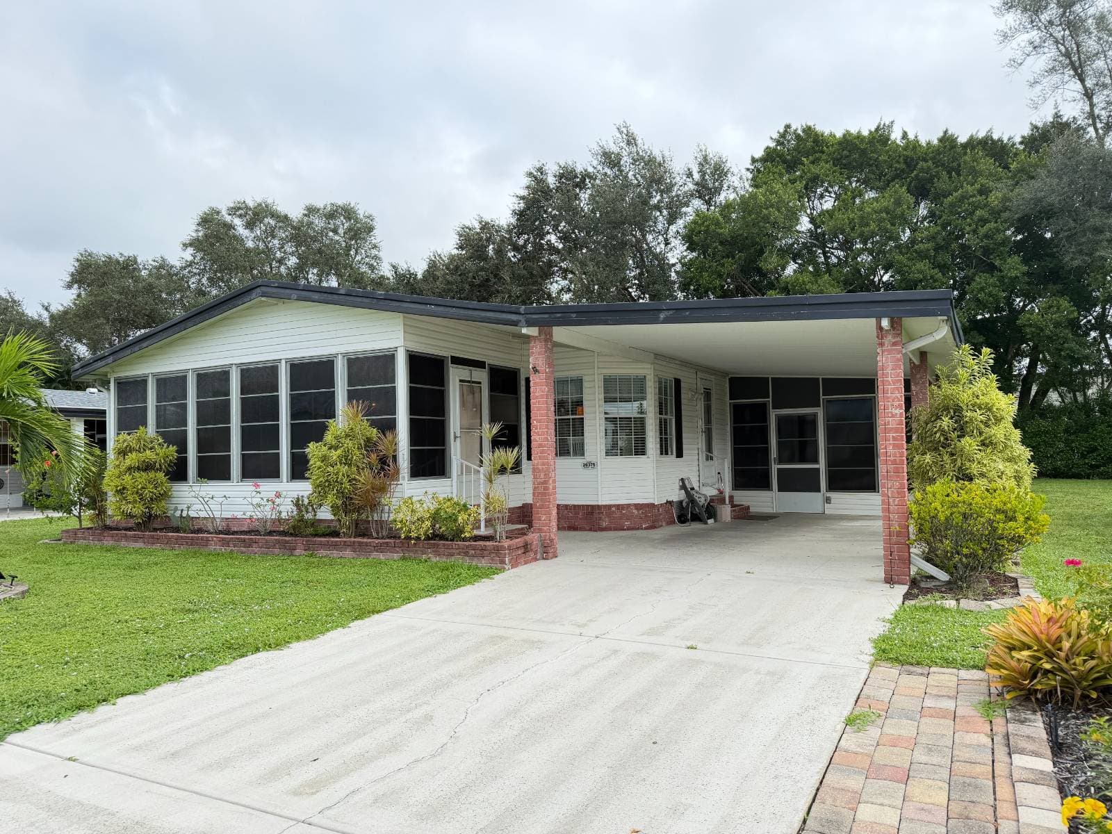 Manufactured home in Bonita Springs, FL 34135