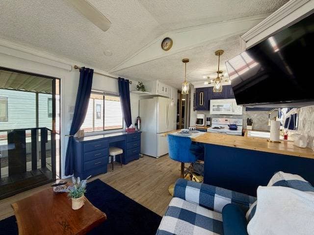 Manufactured home in Yuma, AZ 85365